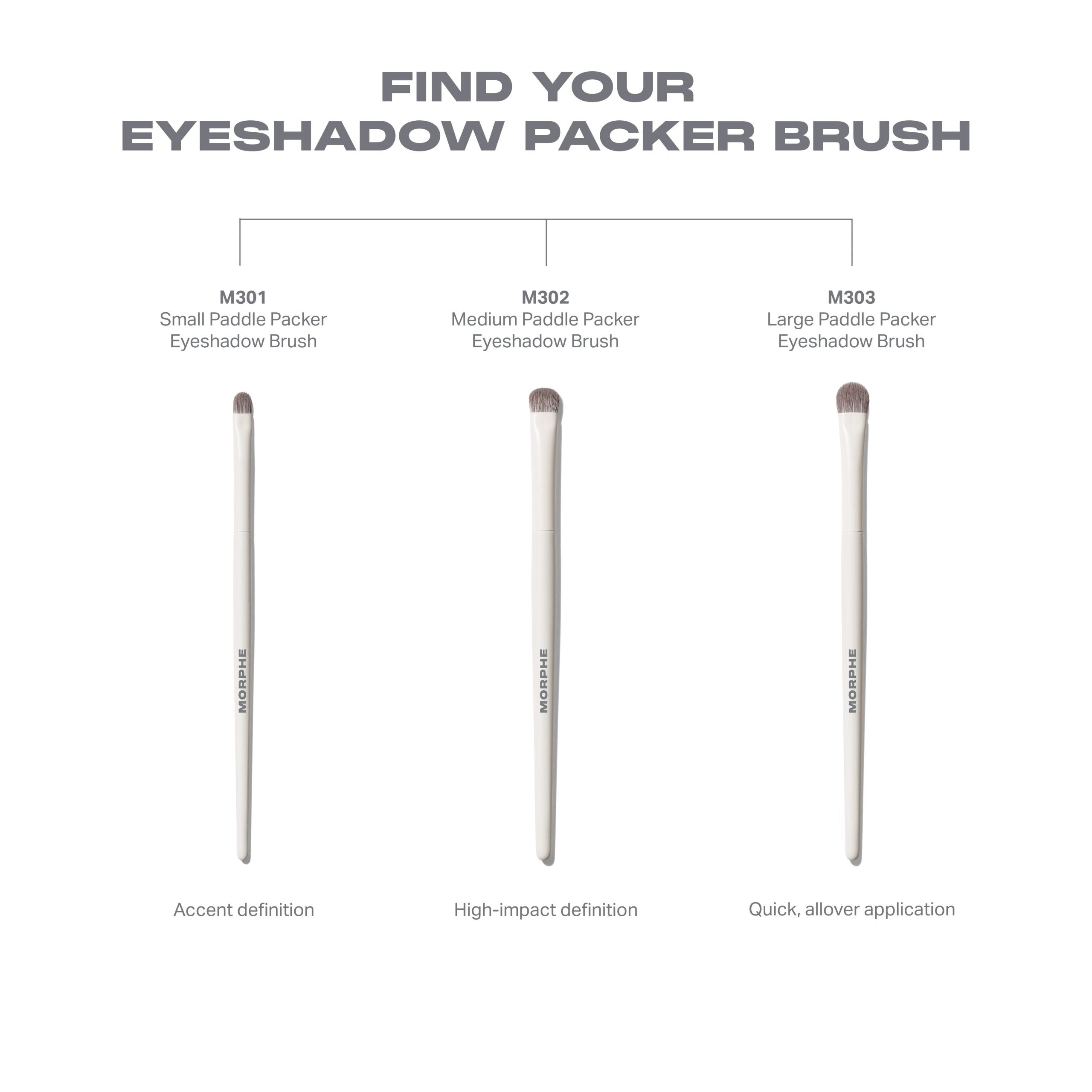 M301 Small Paddle Packer Eyeshadow Brush