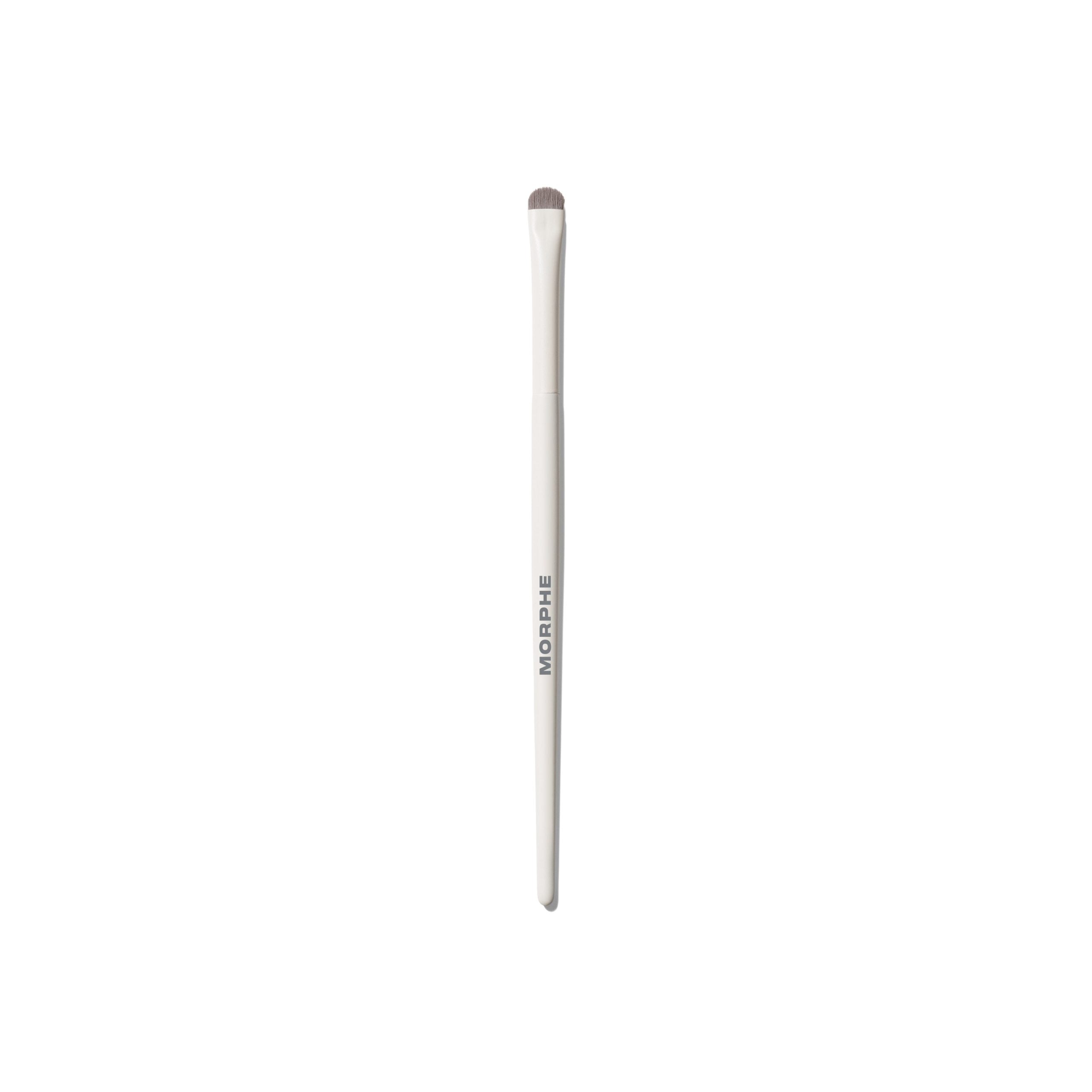 M382 Detail Smudger Eye Brush